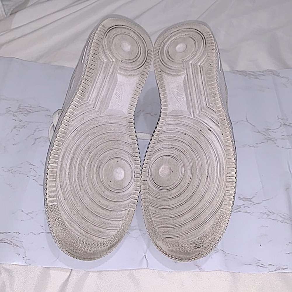 Nike AF1 Air Force One classic white sneakers size 6.5Y - Picture 5 of 7